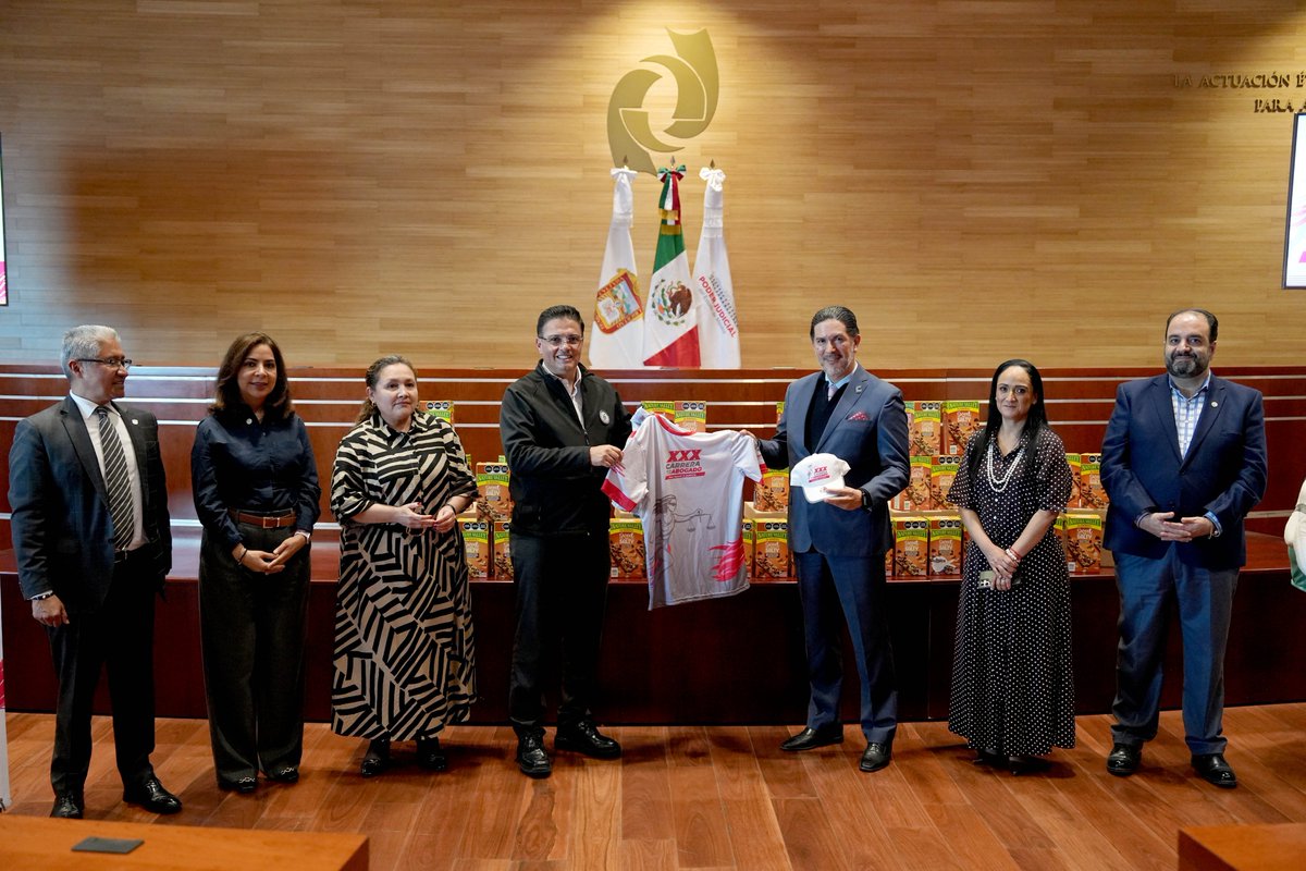 CODHEM's tweet photo. @PJEdomex Con esta acción, fortalecemos la colaboración interinstitucional con el Poder Judicial del Estado de México y reafirmamos nuestro compromiso con las causas que ponen al centro la dignidad, la protección y los derechos humanos.

#NosMueveLaJusticia
#MásCercaDeTi
#CODHEM https://t.co/ogsO2OEi36