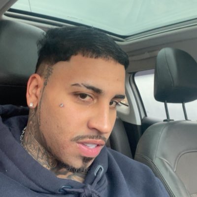 Machado_ofc97's tweet photo. #NovaFotoDePerfil https://t.co/09tzuBWPHM