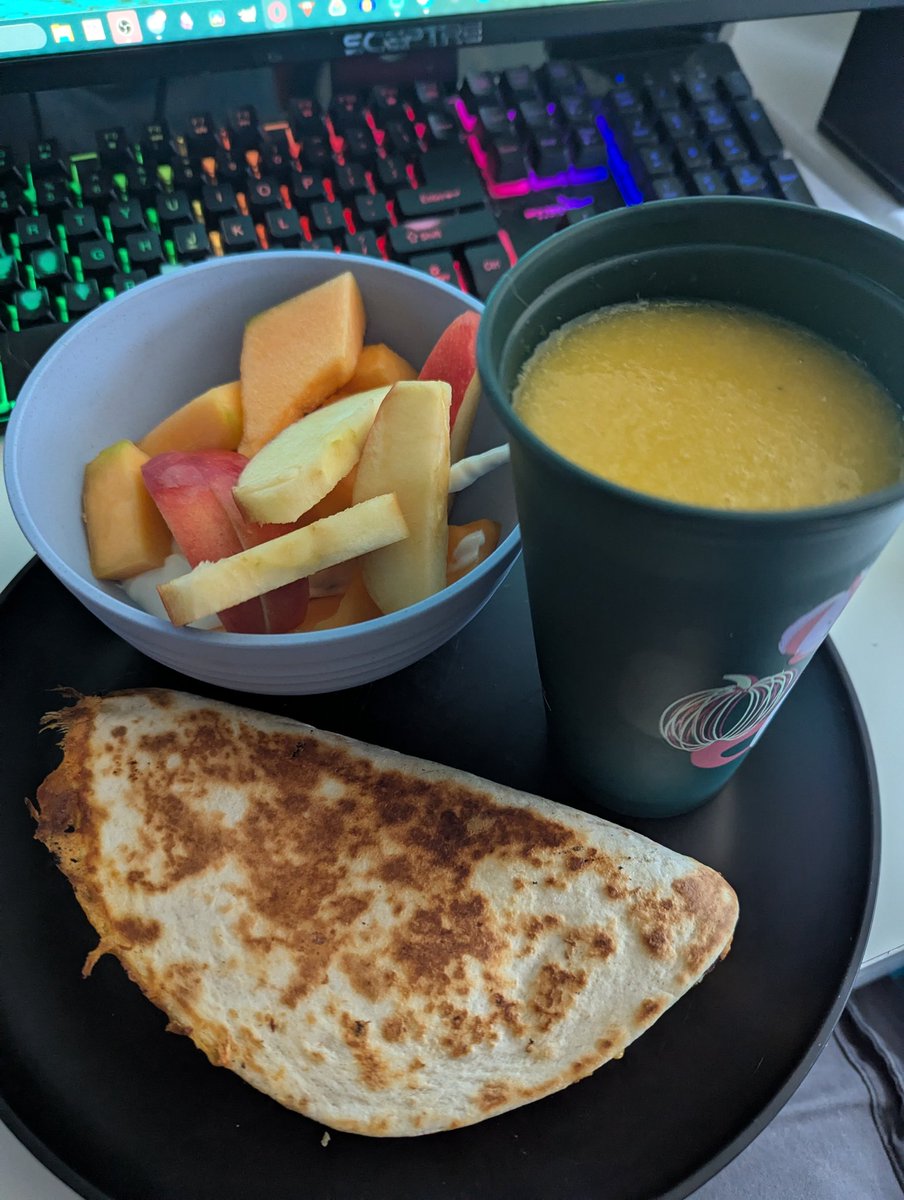 Regolith_VT's tweet photo. Best I've ever fed myself I think ever https://t.co/9bXycyZOms