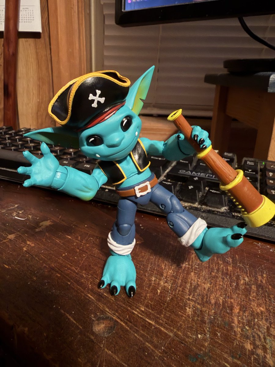 abluewren's tweet photo. @TerraCalaway I bought a little pirate gremlin dude and he makes me silly smile https://t.co/zf4vFJOtZe