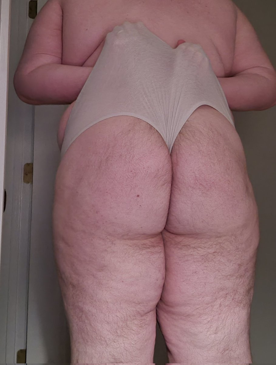 BrieflyLocked's tweet photo. I hear it's national wedgie day. Enjoy a couple of my favorite wedgies I've done. #wedgies #tightywhities https://t.co/Gdr1R9h6X9