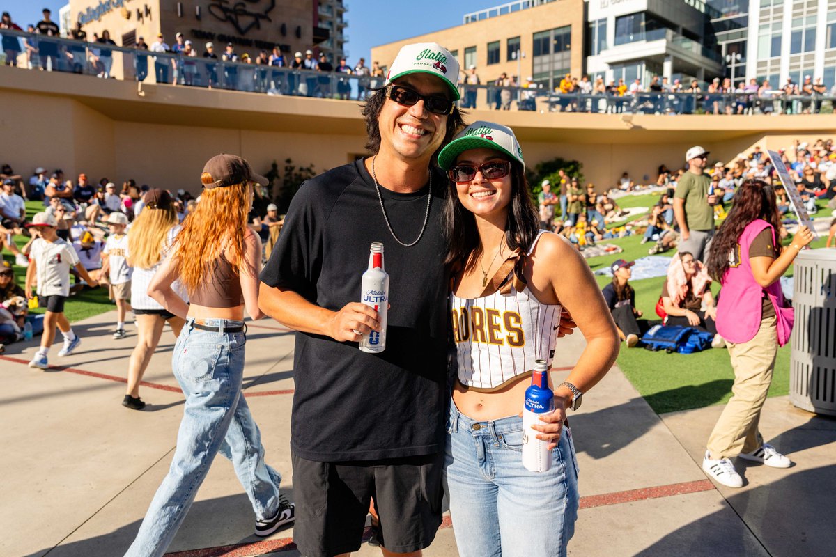 Petco Park tweet media