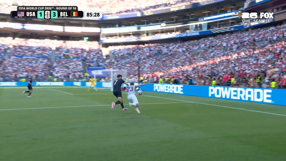 GodCanAndWil's tweet photo. The plot thickens - Spotted. Belgium getting a little "hands on" w/ the USA 🇺🇸#WorldCup🏆⚽️⚽️⚽️ Team after #RedCardGate w/ Donald Trump XOXO https://t.co/5YttHkM56F