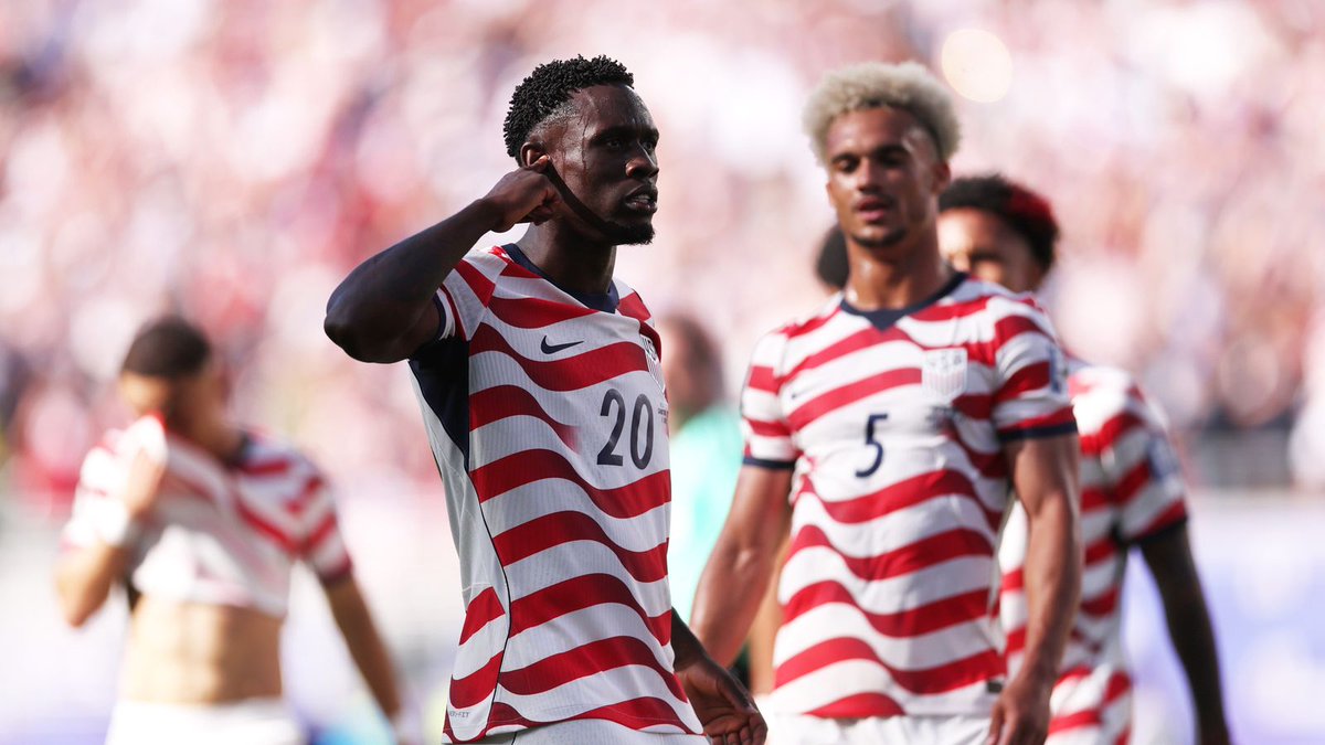 AlertesInfos's tweet photo. 🚨🚨💣 LES ÉTATS-UNIS 🇺🇸 SONT ÉLIMINÉS DE LA COUPE DU MONDE !!

La suspension du carton rouge de Folarin Balogun n’aura vraisemblablement servi à rien. https://t.co/l2BrW4m9E9