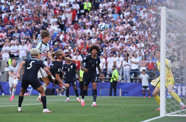 Indie5051's tweet photo. SE FUERON A LA BELGA 

ESTADOS UNIDOS ACABA DE SER ELIMINADO DE LA COPA DEL MUNDO 

HOY GANÓ EL FÚTBOL https://t.co/uL1ShzjdWf