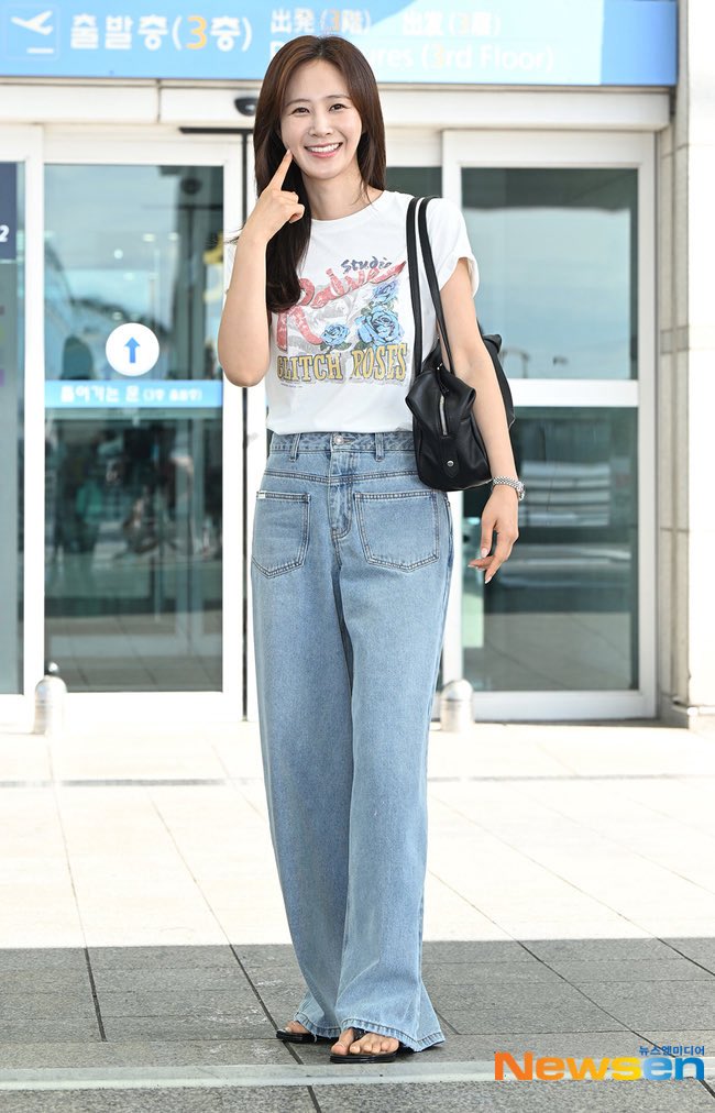 gk_chapter2's tweet photo. どこぞのアイドル様かと思ったらユリさん😍😍😍
夏ビジュ最高すぎです🩵ྀི(いつも最高)
インスタのストーリーも“一緒に行く？”なんて大メロすぎる😮‍💨🫶🫶🫶 https://t.co/6WHTKuMJpC