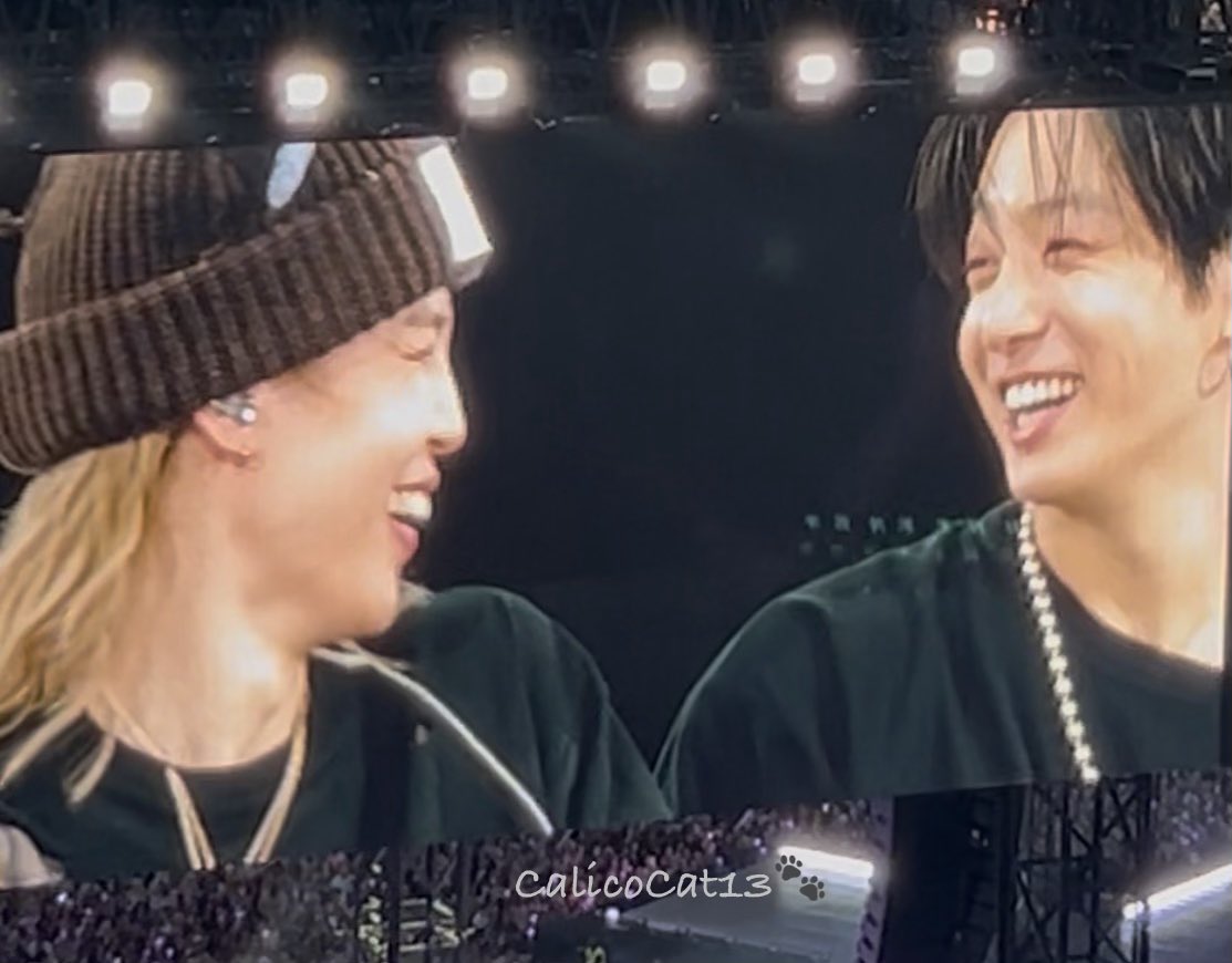 CalicoCat13_13's tweet photo. MY FIRST CONCERT AFTER SEVEN YEARS AND I GOT JIKOOK SITTING TOGETHER!!! 😭😭😭 https://t.co/Cxail8Mx1q