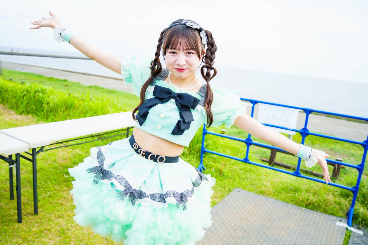 ideal_peco's tweet photo. #ペコオフショ 🫧

💚桜木おとは(@otoha_idp0320 )
🩷白星あいり(@airi_idp0904 )

#アイペコと夏 2026 https://t.co/KE5iphcOzc