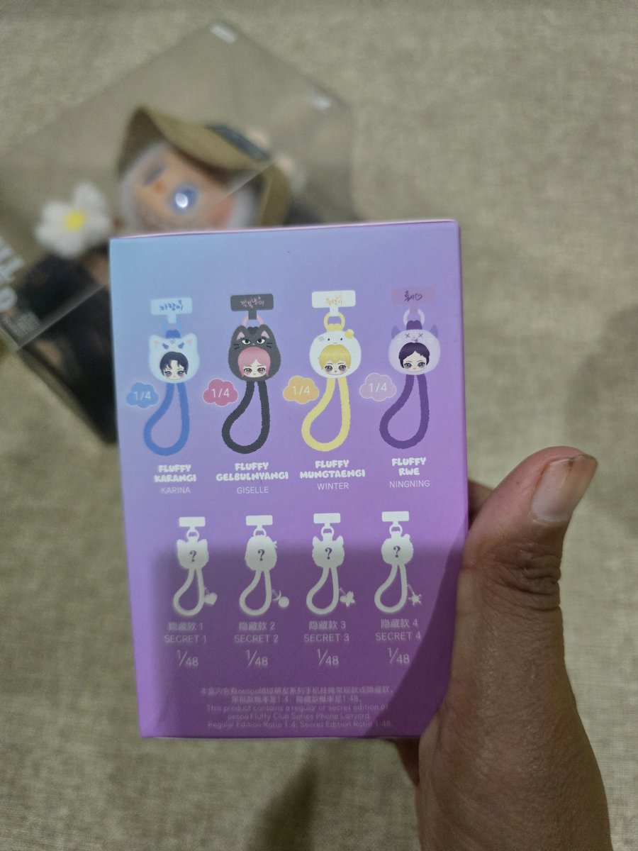 shamanmin's tweet photo. Aespa Fluffy Club Series Phone Lanyard สายคล้อง ราคา 300 จัดส่ง 35 ค่ะ 
#POPMARTxaespa #ตลาดนัดaespa
#ตลาดนัดaespa https://t.co/M6ZSeY1rib