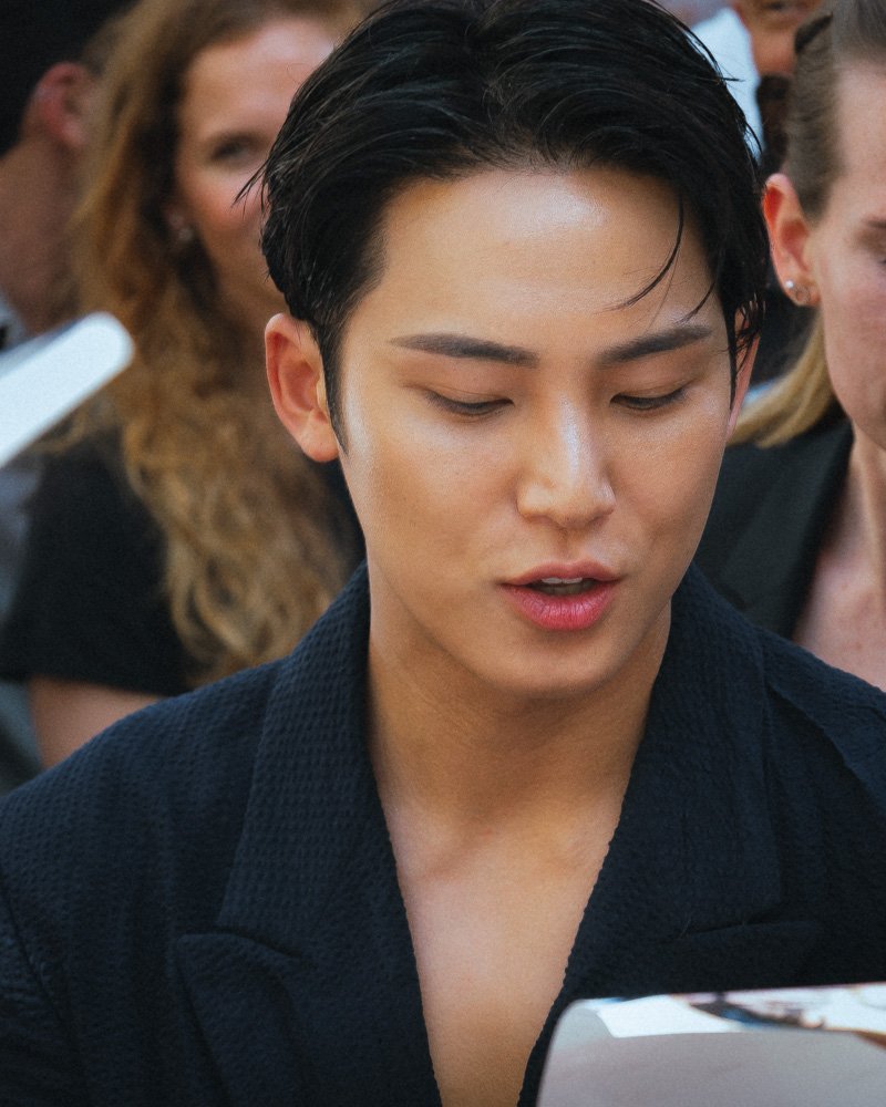 gyumedia's tweet photo. @Dior @pledis_17 DIOR FALL WINTER 2026-2027 HAUTE COUTURE SHOW #민규 (via nabrucols)
🔗 https://t.co/PuilLwd8YI

MINGYU FOR DIOR COUTURE
#MINGYUxDior #DiorCouture
@Dior @pledis_17 https://t.co/yLb13pYVSr