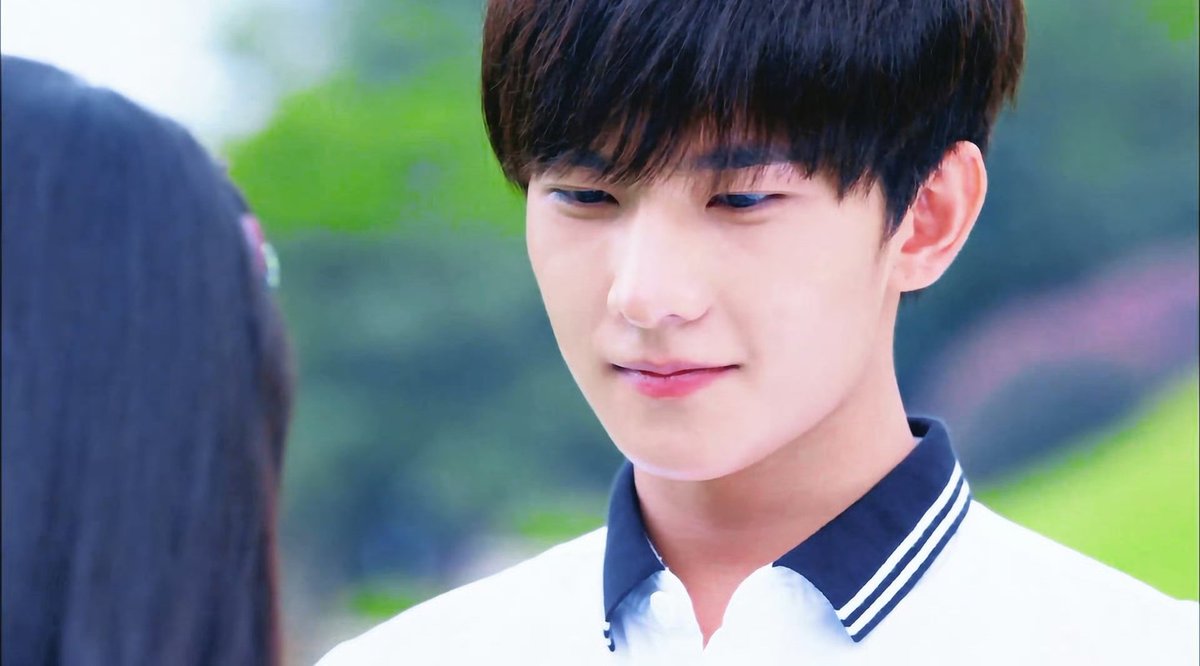 yangyang_tweets's tweet photo. Today is the 11th broadcast anniversary of #TheWhirlwindGirl S1 🎉

~ ruo bai

#杨洋 #YangYang #YangYang杨洋 #หยางหยาง https://t.co/IRMWTfu4Of