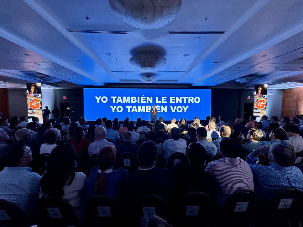 GildardoReal's tweet photo. Hoy reafirmo una decisión de vida. Por ello, solicitaré licencia a la presidencia del partido para dedicarme de tiempo completo a defender la H.

Porque creo en Hermosillo, creo en su gente y creo que vale la pena defender todo lo que juntos hemos construido.

Con valentía, convicción y muchas ganas de servir, les digo: voy por Hermosillo… 💙
#ElFuturoDeHermosillo #VoyPorHermosillo #ElFuturoDeHermosilloConG