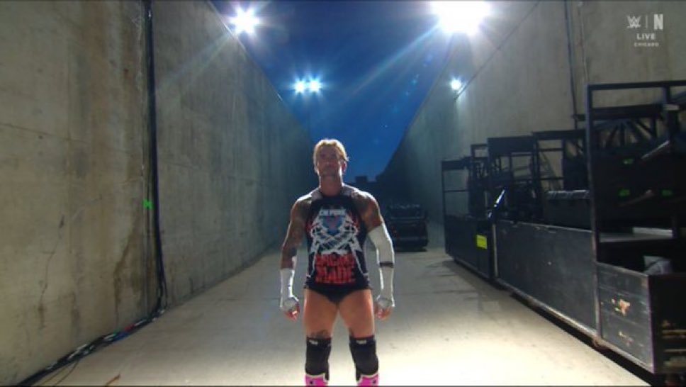 azj77_'s tweet photo. #WWERaw 

الشوووق https://t.co/eBPiLTLDJ7