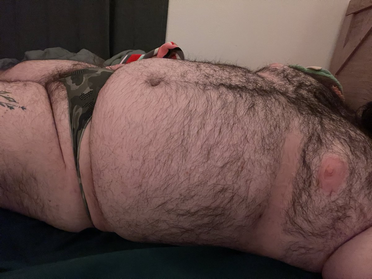 catthew0's tweet photo. Some more fupa 🫣 https://t.co/TKVI4E0mIa
