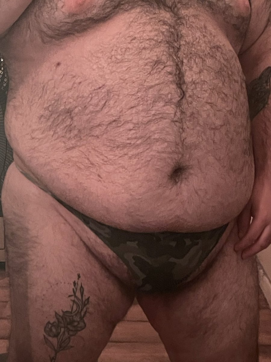 catthew0's tweet photo. Some more fupa 🫣 https://t.co/TKVI4E0mIa