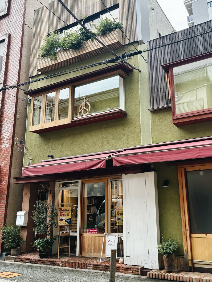 persika__'s tweet photo. 大阪 毛糸&amp;手芸屋さん巡り🧶 サマーセールを狙って ておりやさん🐏カセがたくさん！幸！ https://t.co/3UpoaJubSY