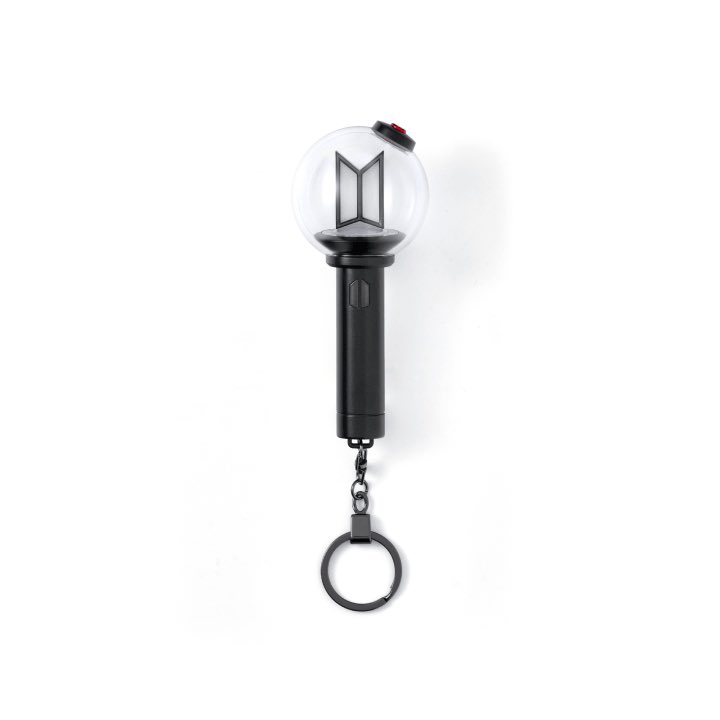 tk97oo95's tweet photo. 💜 ARMY day GA 💜

PH only 🇵🇭

🎁 BTS Light Stick Keyring Ver. 4 🎁 BTS Light Stick Ver. 4 Part (ARMY Ver.) 🎁 BT21 x Wet Brush Mini Detangler (TATA)

👇🏻 Mechanics https://t.co/zBQiRqumU2