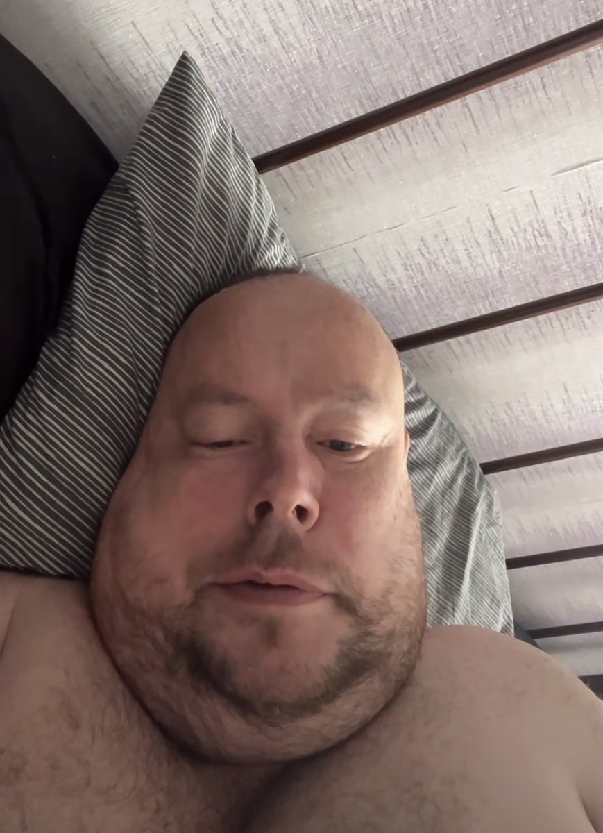Rosesierra_'s tweet photo. live footage of me during my morning scroll
-⋆˚꩜｡ https://t.co/K2y7bN36RO