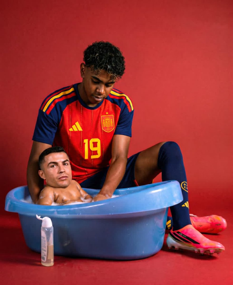 Phelics05's tweet photo. @LamineYamalll10 Ain't no way 😅😅 https://t.co/0wSUOAyl2W