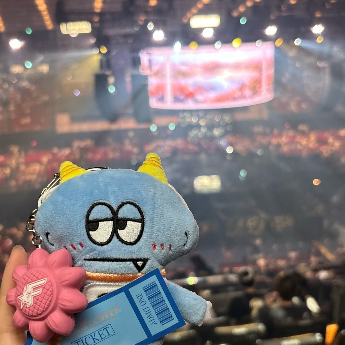budou_bubu's tweet photo. 7/1   FANTASTICS   大阪城ホール
初LDHのライブ
めっちゃ楽しかったしめちゃくちゃかっこよかった、グッズもかわいい
また行きたい🌻❤️‍🔥 https://t.co/1ArOqmRb2v