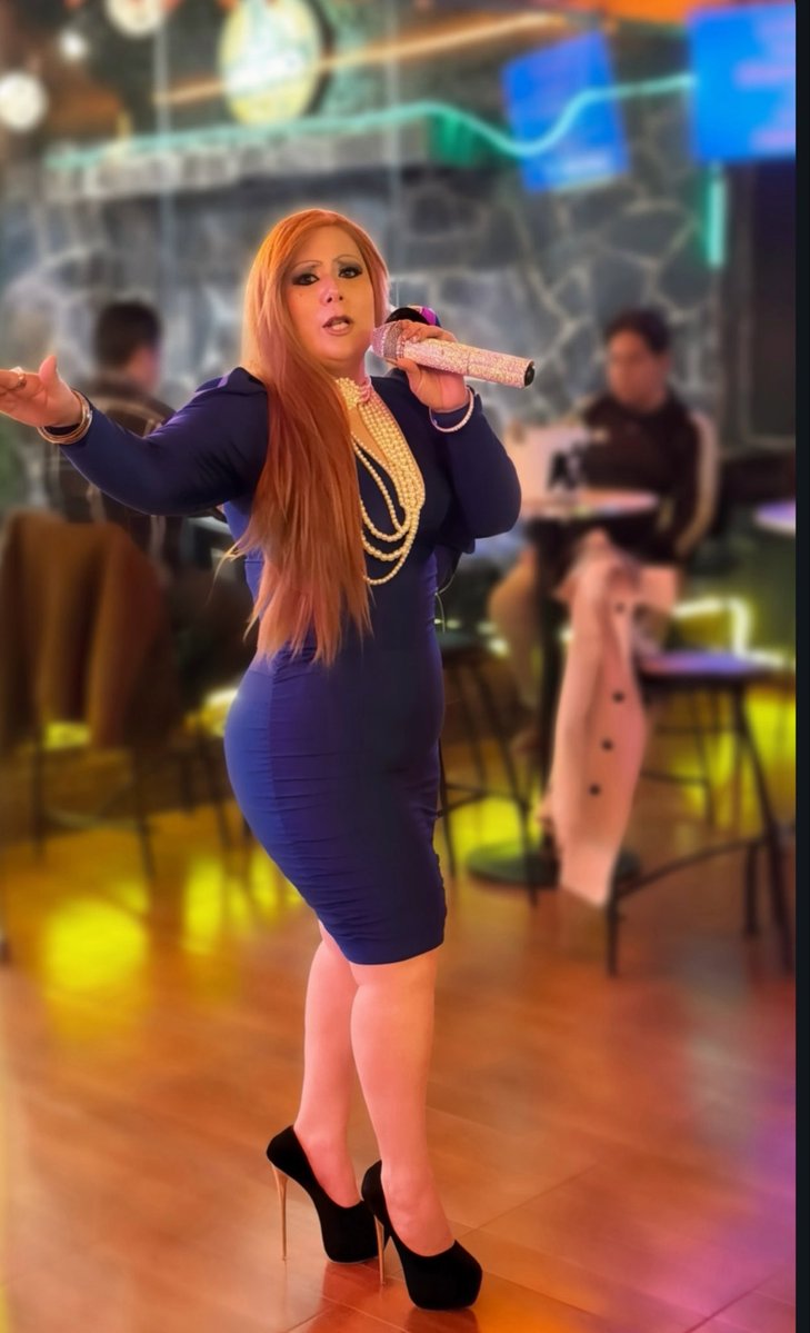 Denni_cantante's tweet photo. Si te echas unos tequilas, soy una dama divina… 🎙️🎶🦋 https://t.co/YNSQMQCMb9
