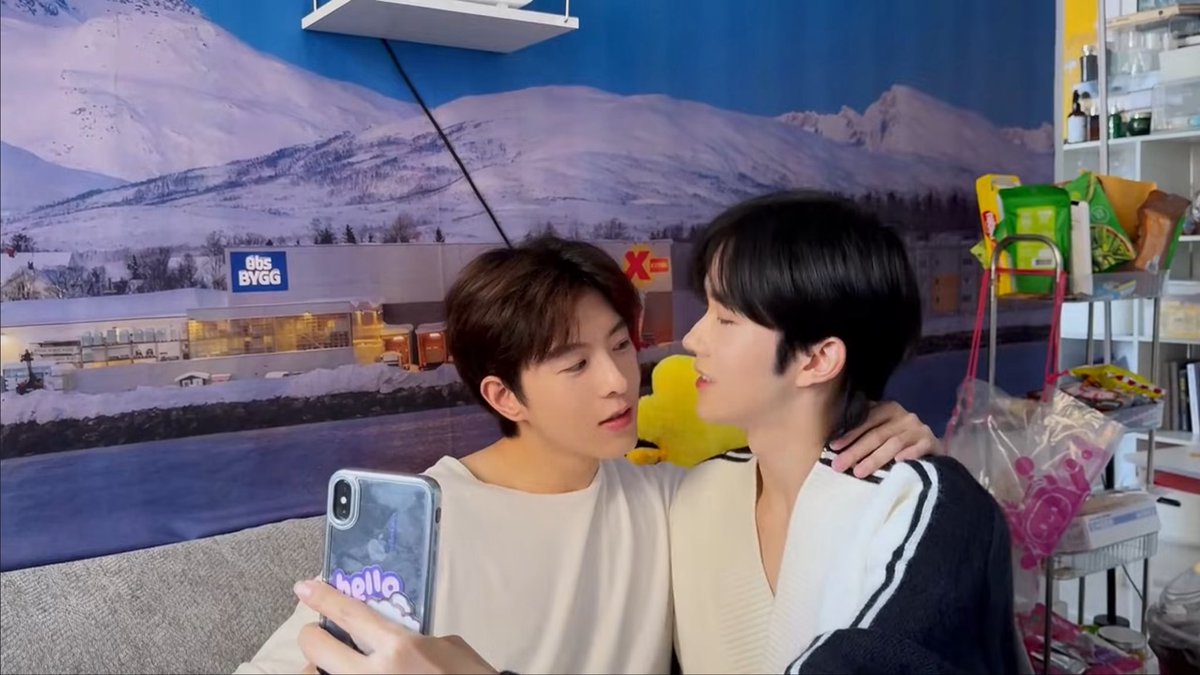 Eqn55's tweet photo. Rewatching their duo vlogs realizing how dear they are to me bc of how different everything feels when it’s just the two of them
You can literally see how much they enjoy spending time together
So full of energy, so happy and so free

Praying we get more moments like this soon https://t.co/wNwrKlq5Nt