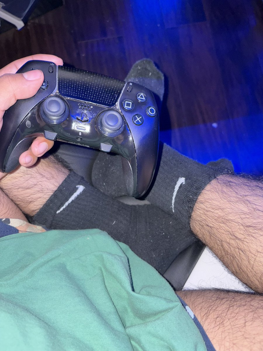 luneitic's tweet photo. Any gays play fort?? https://t.co/2OPfjZu5pY