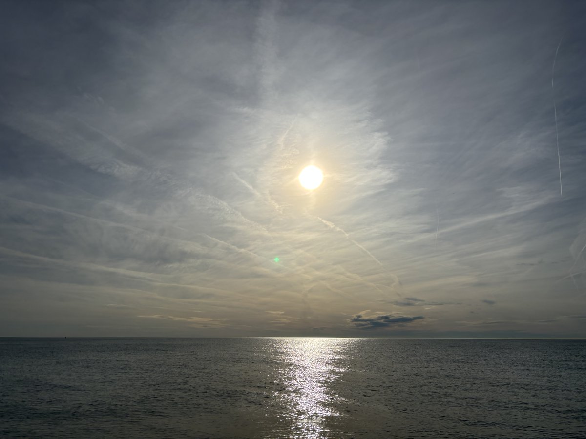IanCallaway352's tweet photo. #TuesdayMorning 7.15am swim at @Deal_Town. Another beautiful morning on the Kentish Riviera. Swim 184 of 2026. #SeaSwimming @coastmag @bbcsoutheast @BBCRadioKent @metoffice @StormHour @outdoor_swimmer @AtBarristers. https://t.co/vjpLEzWQfn