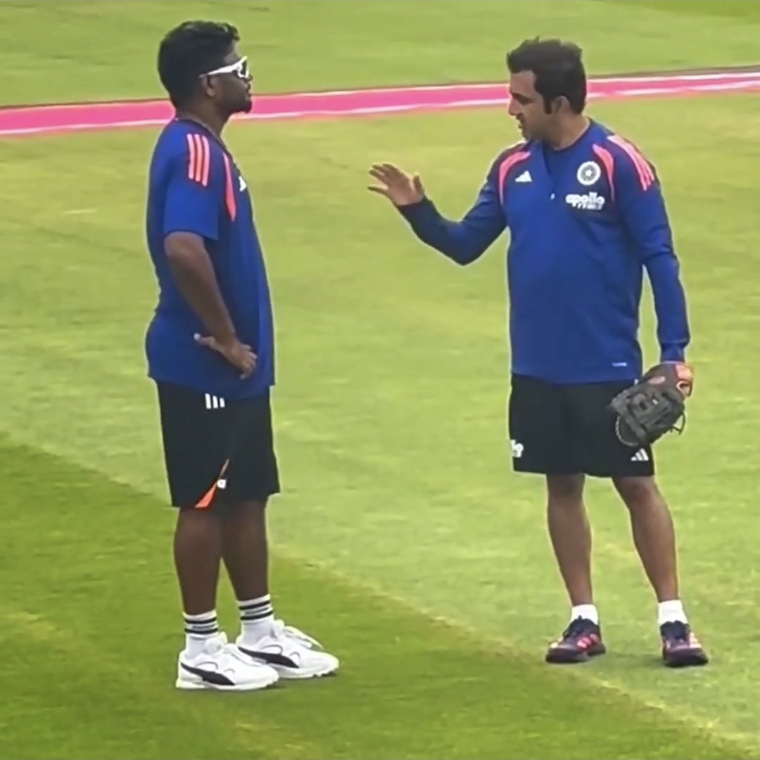 prasadh1612's tweet photo. @DeerajVaidy Avara veetuku poi saaptutey match paarunga nu sollitaanga 🥲 https://t.co/vIJwsAEdd3