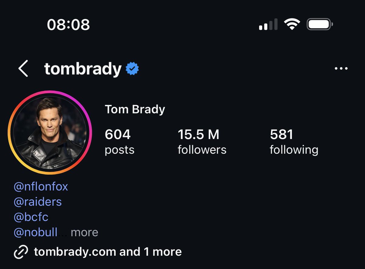 FPL_Mart's tweet photo. @UF_TLG @Faux_Freedom No one gives a shit? The goalkeeper of Cape Verde has more followers than the best ever NFL player. FYI he had 35k followers 2 weeks ago. https://t.co/n3CcL8XGdn