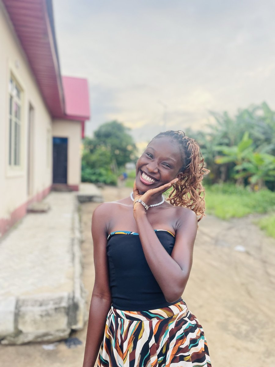 I_am_Setale's tweet photo. It’s 2 days to my Nysc POP and I’m genuinely so grateful and excited. Say hi to the soon to be ex Corper 🤭 https://t.co/DpxIYxBDZ3
