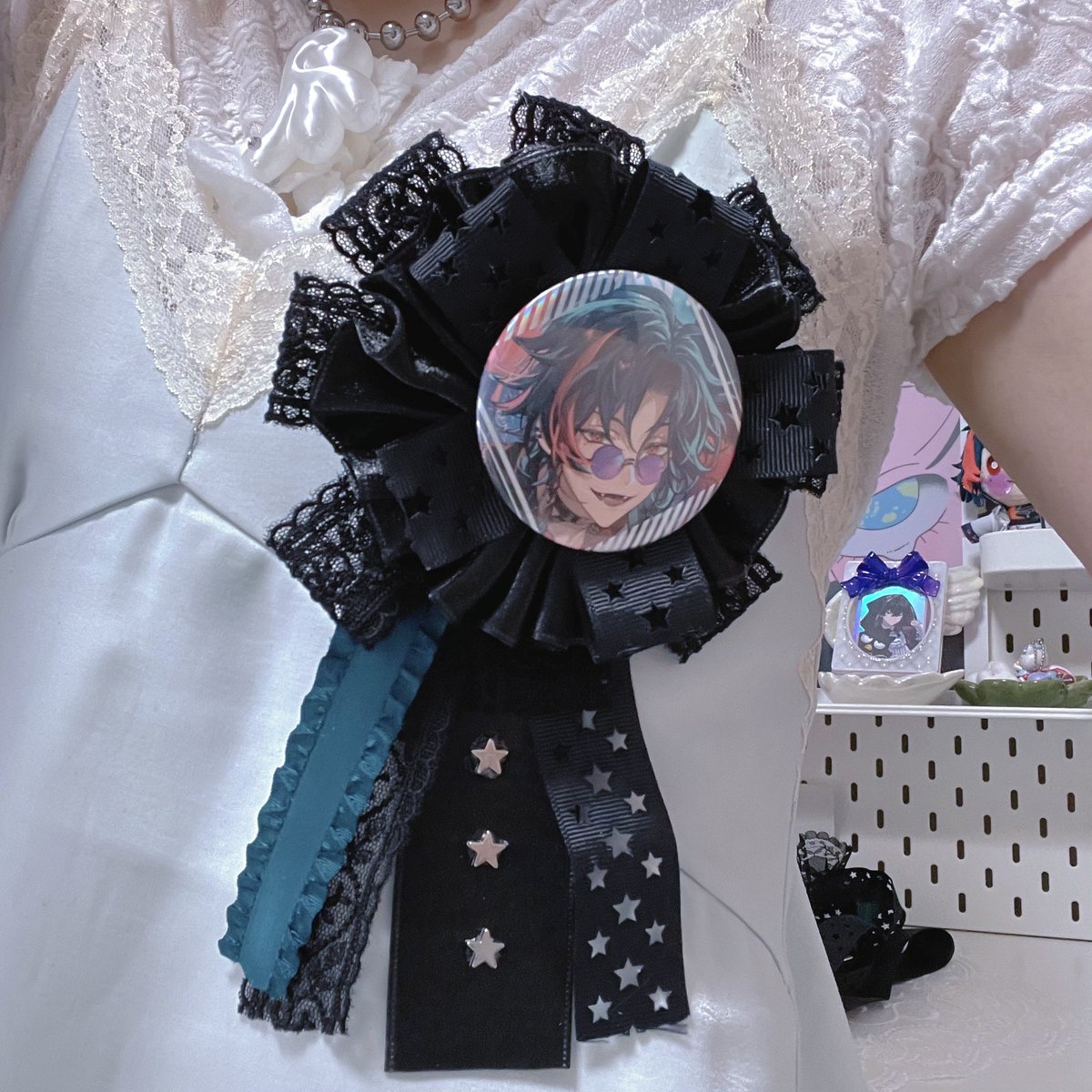 ___yoro2's tweet photo. 魁星イメージでロゼット作ってみた❕  星いっぱい⭐️
#にじさんじ手芸部 https://t.co/oEWvoMKeOZ