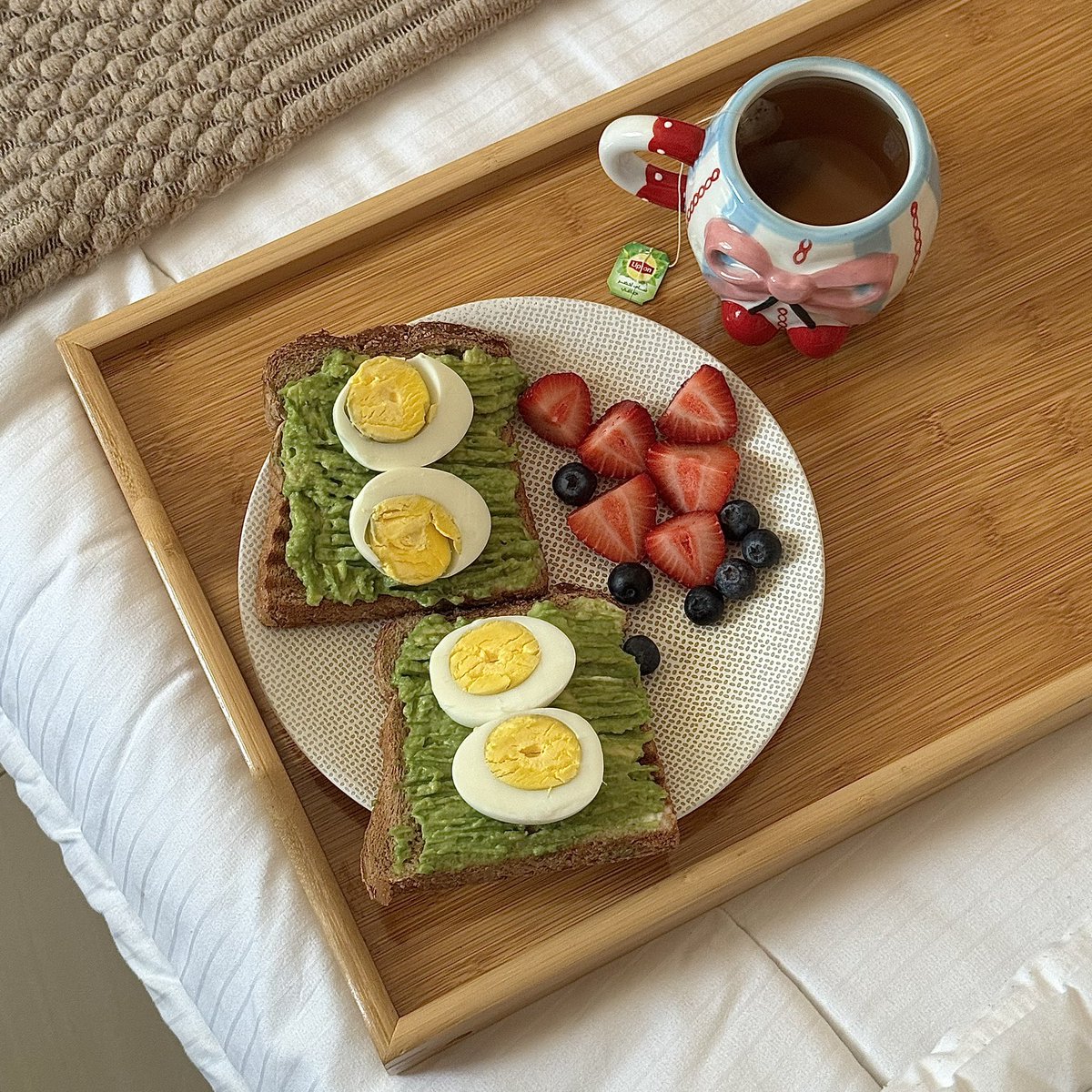 userbyshoug's tweet photo. Morningggg ☀️🥑🍓🫐🍒🩷 https://t.co/Jai2RivzQC