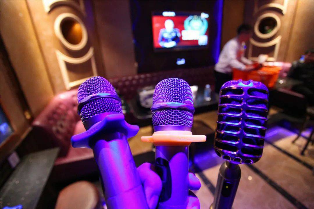 Dennyknabe1983's tweet photo. Let’s KTV all the stress away! Sing your heart out, make every note count—tonight’s all about fun and great vibes! https://t.co/SqS4JUOCWy