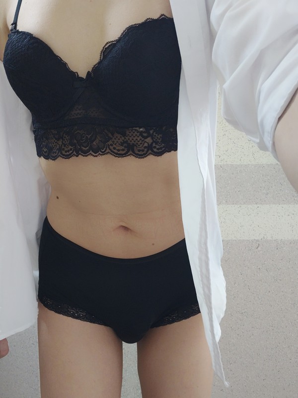 cd_apple_'s tweet photo. 더우니까 뭘걸치기가 싫은데 안걸치면 봐줄수가 없네~ㅎㅎ https://t.co/NdD6bVn5Gz