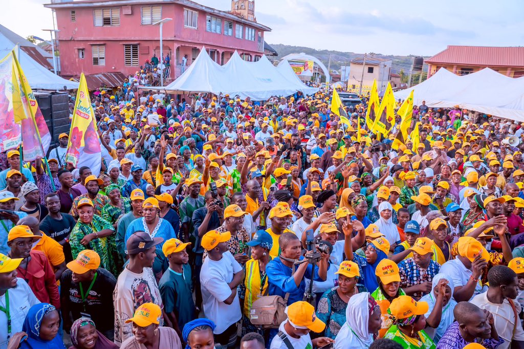 AAdeleke_01's tweet photo. Yesterday, alongside members of the Imole Campaign Council, we visited Boripe and Ifelodun Local Government Areas to engage with thousands of our party members and supporters. The gathering provided another opportunity to reflect on the remarkable achievements of our administration across critical sectors and to reaffirm our collective commitment to the continued progress of Osun State.

At every community we visited, I expressed my heartfelt appreciation for the unwavering support, trust and confidence the good people of Boripe and Ifelodun have shown our administration over the past three and a half years. I assured our people that we will not deviate from the path of progress we have charted for our dear state.

We will consolidate on our achievements and build an even greater Osun where development reaches every community and the dividends of good governance continue to touch every household. Together, we will keep moving Osun forward.

#ImoleCarryOnAccordingly