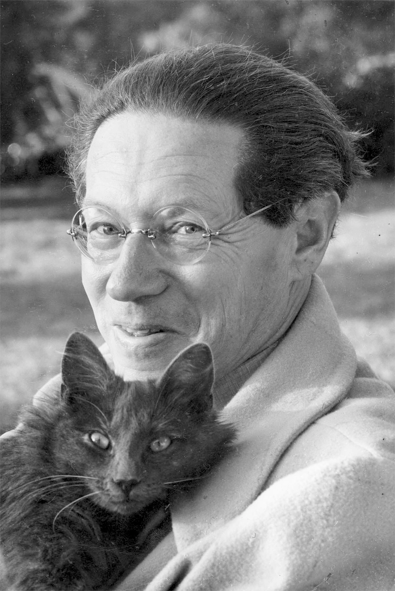 HeikeSpecht's tweet photo. Heute vor 142 Jahren wurde Lion Feuchtwanger geboren.  
"Er besaß 1mal ein Haus, das 1mal konfisziert wurde; er besaß großes Vermögen, das 4mal durch Inflation wegschwamm und 1 mal konfisziert wurde, und 1 mal eine Staatsangehörigkeit, die ihm 1mal abgesprochen wurde. 
1/3 https://t.co/T4Ph8yYbkd