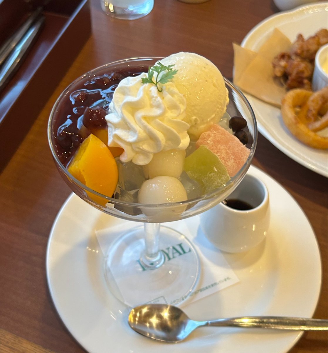 hyper_new_wave's tweet photo. ロイヤホスト　ロイヤホスト　僕が僕らしくあるために https://t.co/5DD0bky4kj