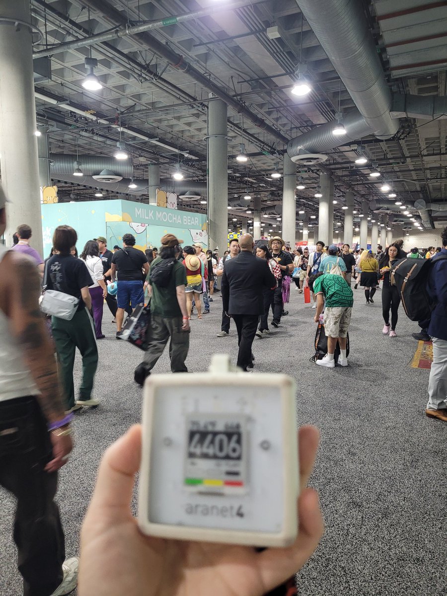 nickelpin's tweet photo. Day 4 of @AnimeExpo. Since I started measuring in 2022, this is the highest CO2 level that I've seen at a convention ever.
5284 ppm CO2 via #Aranet4 in Artist Alley, Kentia Hall 1:30pm https://t.co/4939Qdkvc7