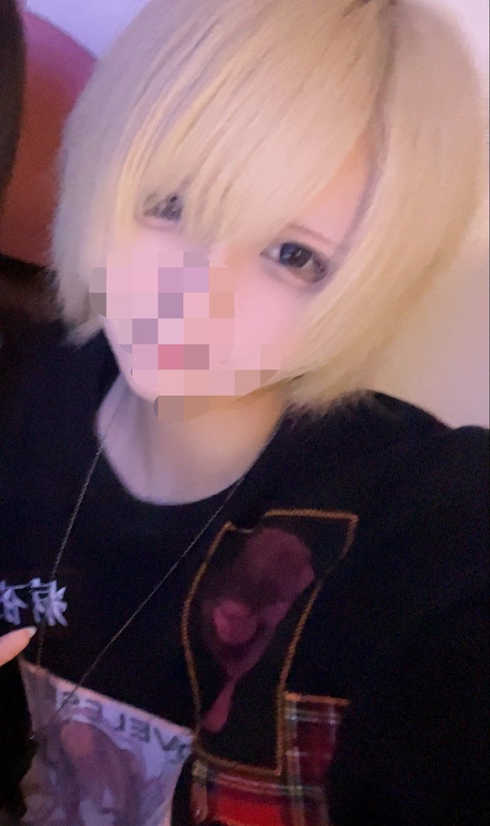syuumatu___y's tweet photo. かみのけ https://t.co/JQZ29aLtge