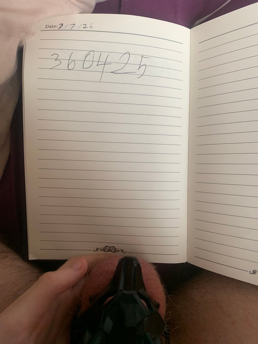 oak_bees's tweet photo. Day 7 of wearing a caged and being locked by @healthy_tiger_ loving every moment of it while feeling so horny.
#locked #chastity #chaster https://t.co/kK3XHCquF4
