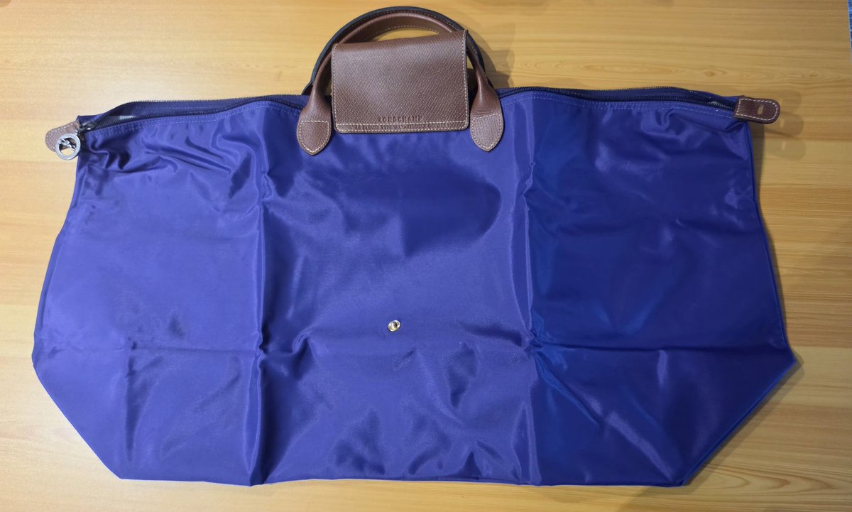 LikeaDream2139's tweet photo. ปล่อยLongchamp
Le Pliage travel bags XL
5500
สภาพนางฟ้าซื้อมาไม่เคยใช้

#ส่งต่อกระเป๋า #ส่งต่อlongchamp #longchampthailand #กระเป๋าแบรนด์เนม #longchampแท้มือสอง #กระเป๋ามือสอง https://t.co/a6oLkO6AcI