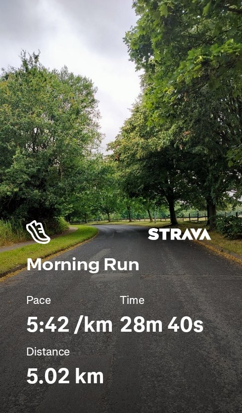 MillingtonSally's tweet photo. Morning 5km run
Back over at my folks, and a loop I've not done before. Down the busy Chester Road, and back up the quieter track of Lower Park Road.
Happy Tuesday! 😀🏃♀️
#Poynton #Running https://t.co/2IZlmJJLv9