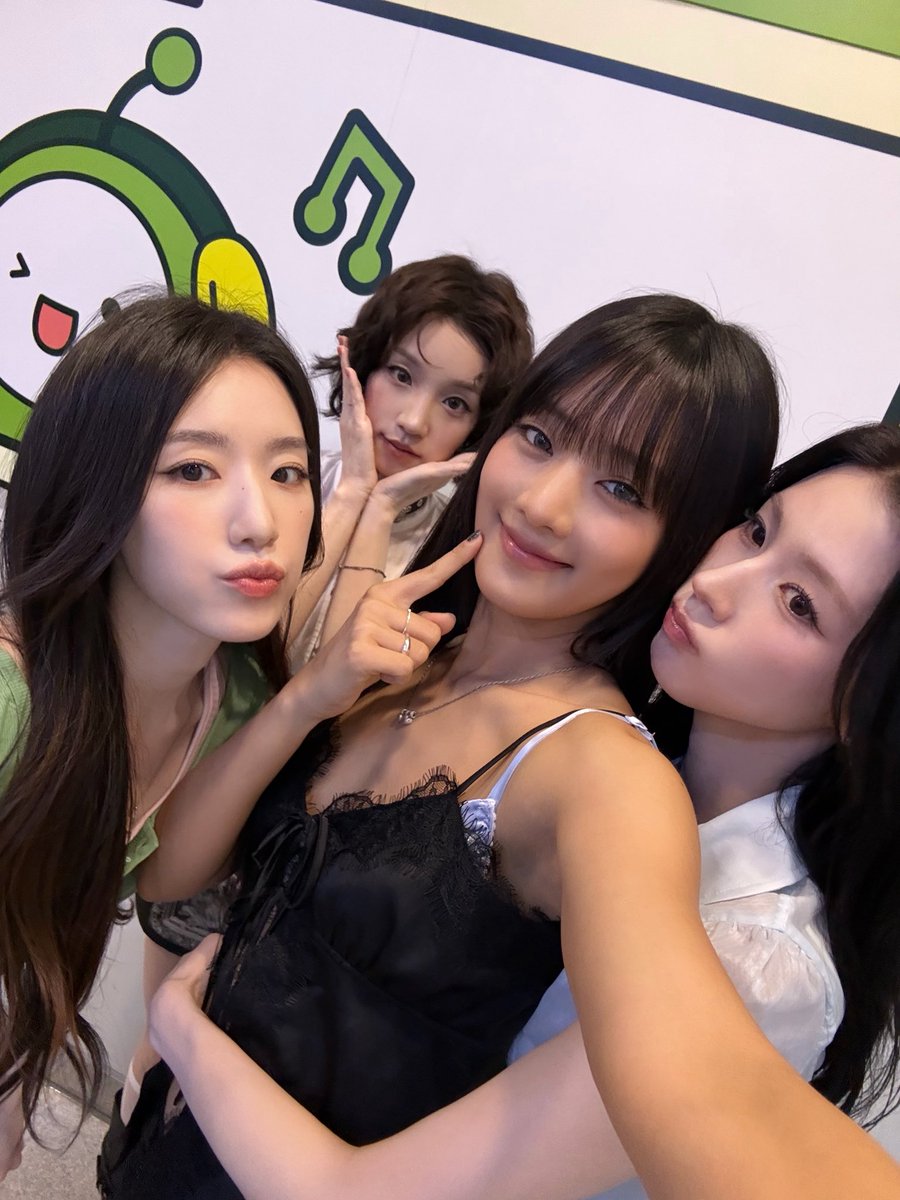 official_i_dle's tweet photo. [📸] 260707 @ #폴킴의가요광장

#아이들 #idle https://t.co/iI3pDSneW4