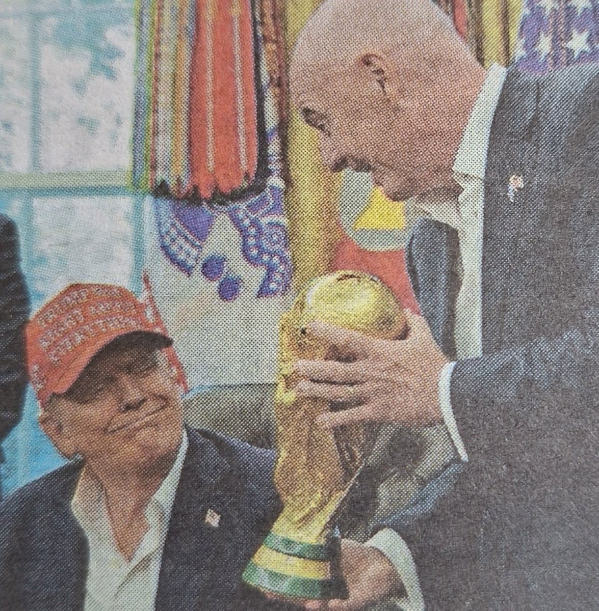 alefdekker's tweet photo. President Trump did not know what a red card was. That is why one could not be issued to an American soccer player. Infantino (FIFA) fully agreed with that.
@realDonaldTrump @FIFAcom https://t.co/2EJUMjOWeQ