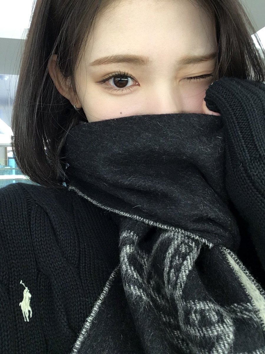 400chann's tweet photo. 완전 누나랑 고딩 https://t.co/7dqoH22zz2