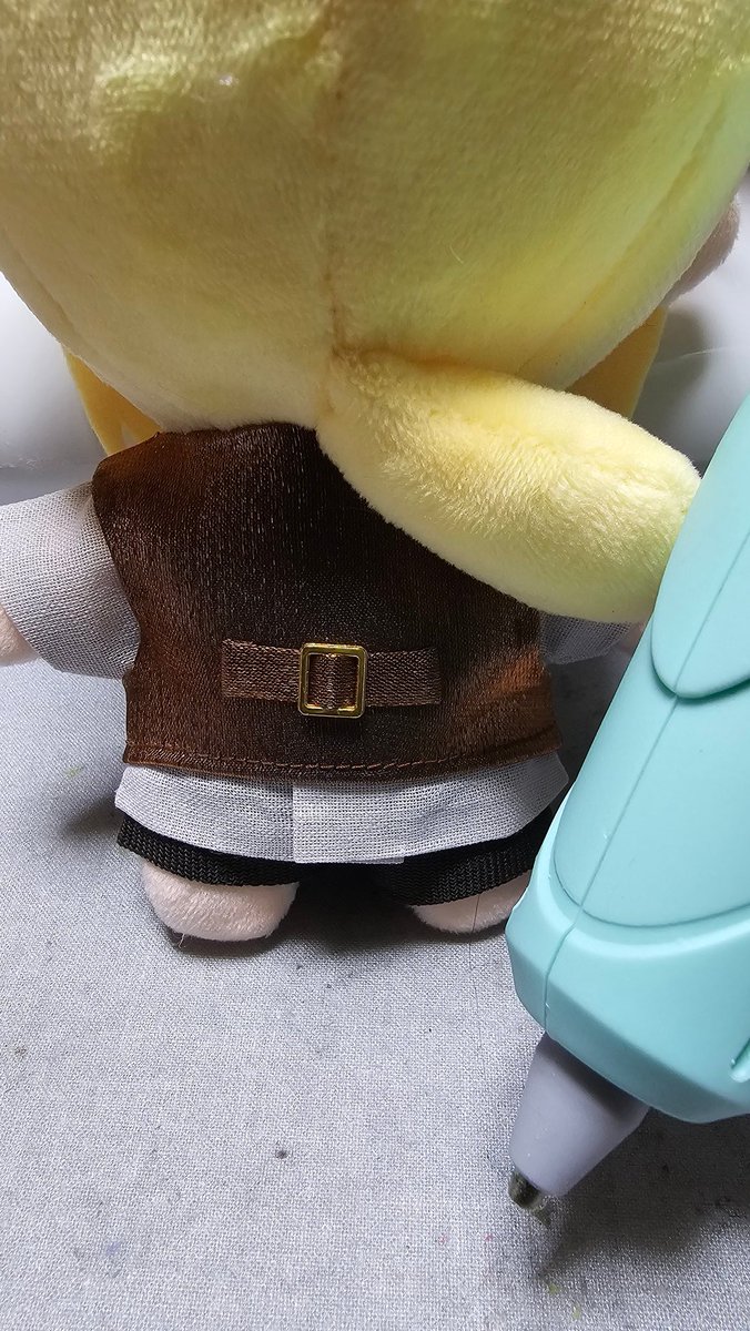 negishacho_org's tweet photo. 目立たない部分なのに超苦労したベストの背中ベルトを見てくれ… https://t.co/gqCGSGEd4W