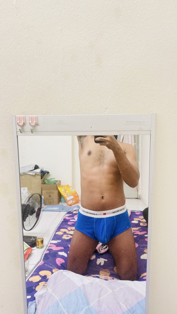 MalaysiaLGBTBoy's tweet photo. နားတယ်ဒီနေ့ဒိတ်မဲ့သူမရှိဘူးလားခံချင်နေလို့ပူချွန်းက https://t.co/9rOpd2RuaE