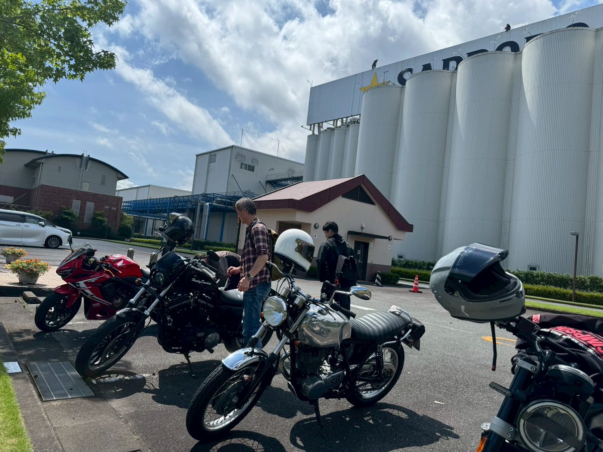 legrandbleu13's tweet photo. 年に1回の後輩達とのツーリング旅行！！
今回は日田市でした。
進撃の巨人ミュージアムには入らなかった。😂
だって、読んだことないもん。 https://t.co/2ckRkYRqfd