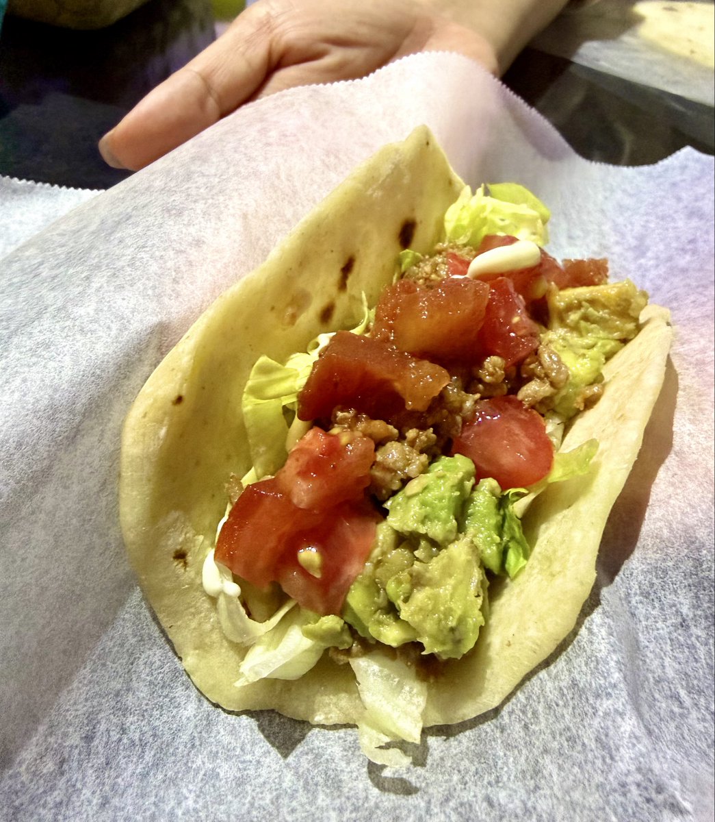 ochoco1123new's tweet photo. ダーツ🎯して、タコス🌮食べた♪ https://t.co/cUgy5lyUpp